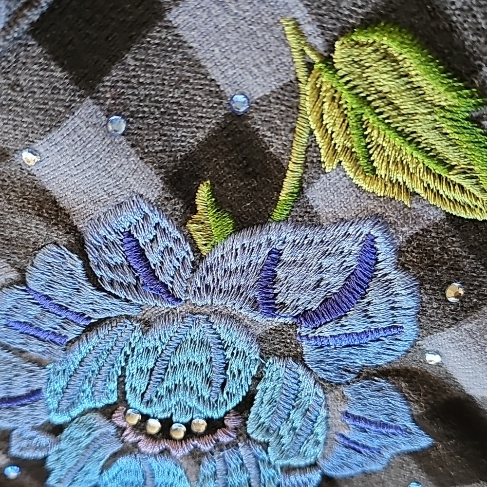 Quacker Factory Womens Purple Checkered Shirt with Floral Embroidery - Picture 7 of 10